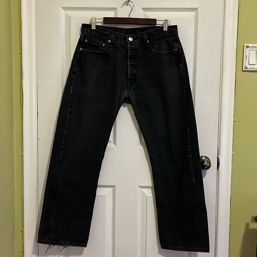 Vintage Levi’s 501 W34 L30 with button fly